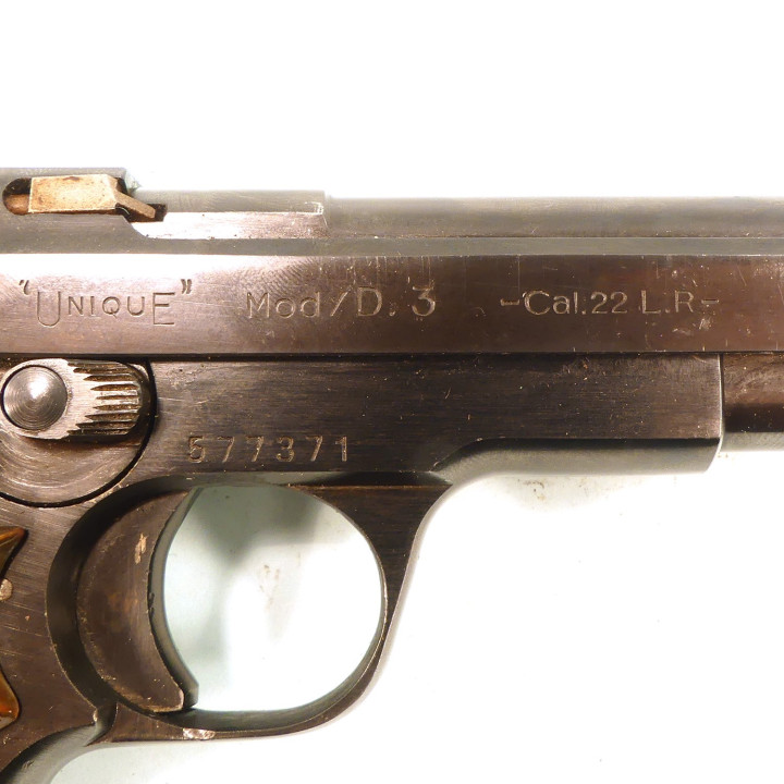 UNIQUE    D3    22LR